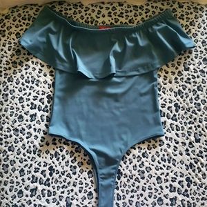 Guess top small sice color bluish☆